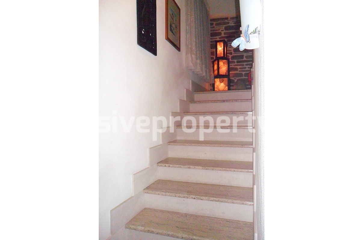 Completely renovated stone house for sale in Atessa - Abruzzo - Italy 13