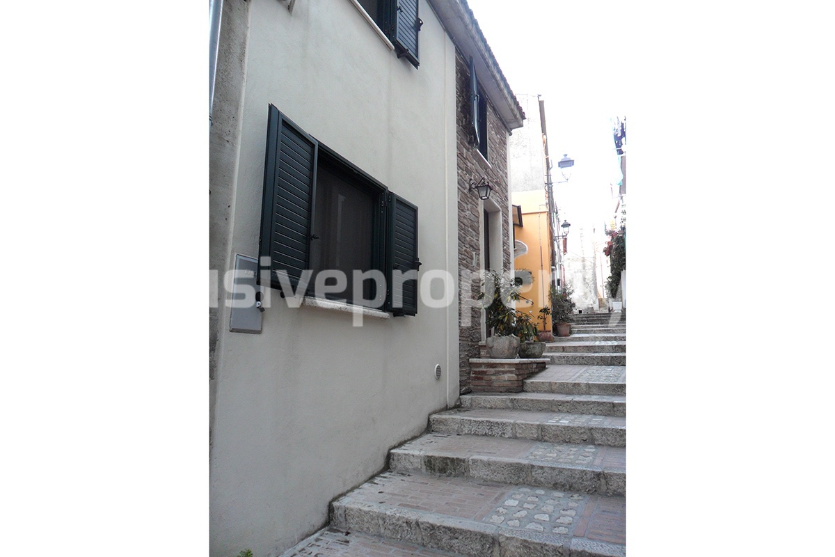 Completely renovated stone house for sale in Atessa - Abruzzo - Italy 2