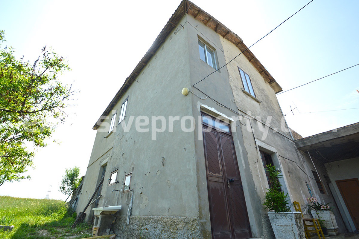 House with large terraces overlooking the sea barn and land for sale in Italy 15