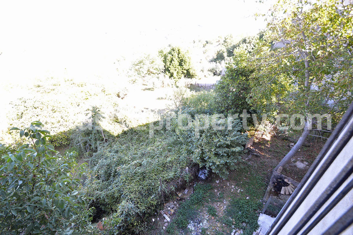 Ancient semi-detached house with garden for sale in Abruzzo 10