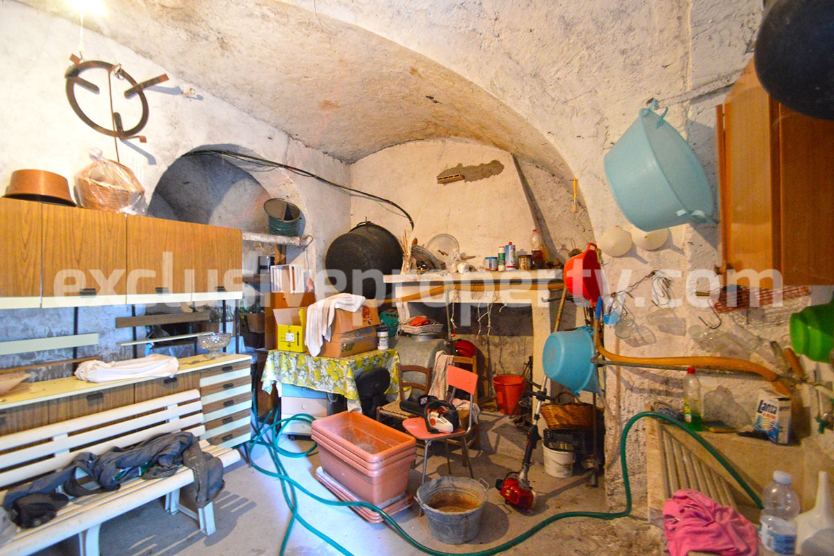 Ancient semi-detached house with garden for sale in Abruzzo 23