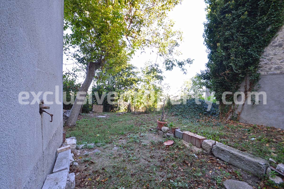 Ancient semi-detached house with garden for sale in Abruzzo 26