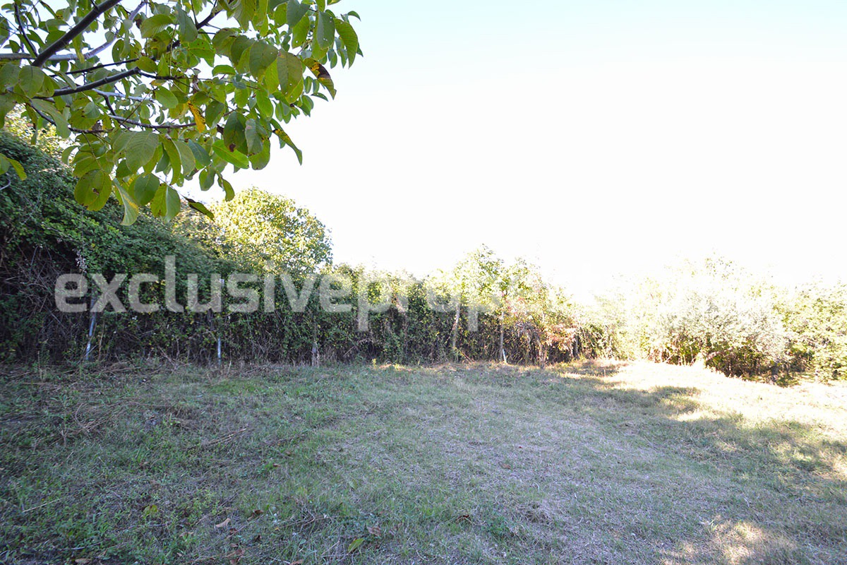 Ancient semi-detached house with garden for sale in Abruzzo 31