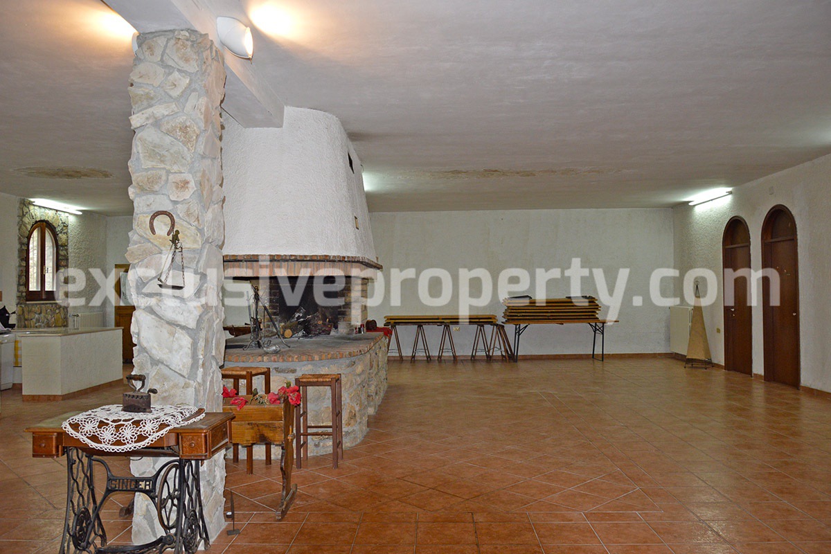 Big stone cottage with olive grove for sale in Cupello close to the sea 8