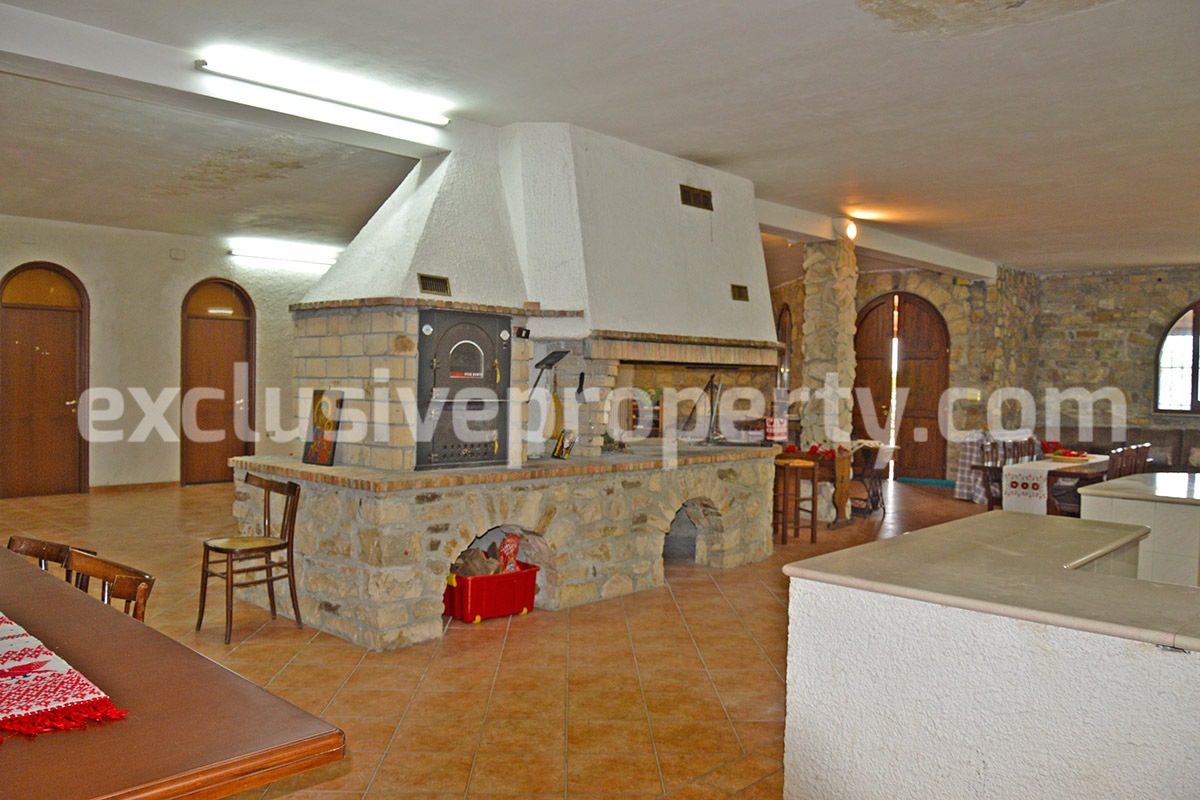 Big stone cottage with olive grove for sale in Cupello close to the sea 14