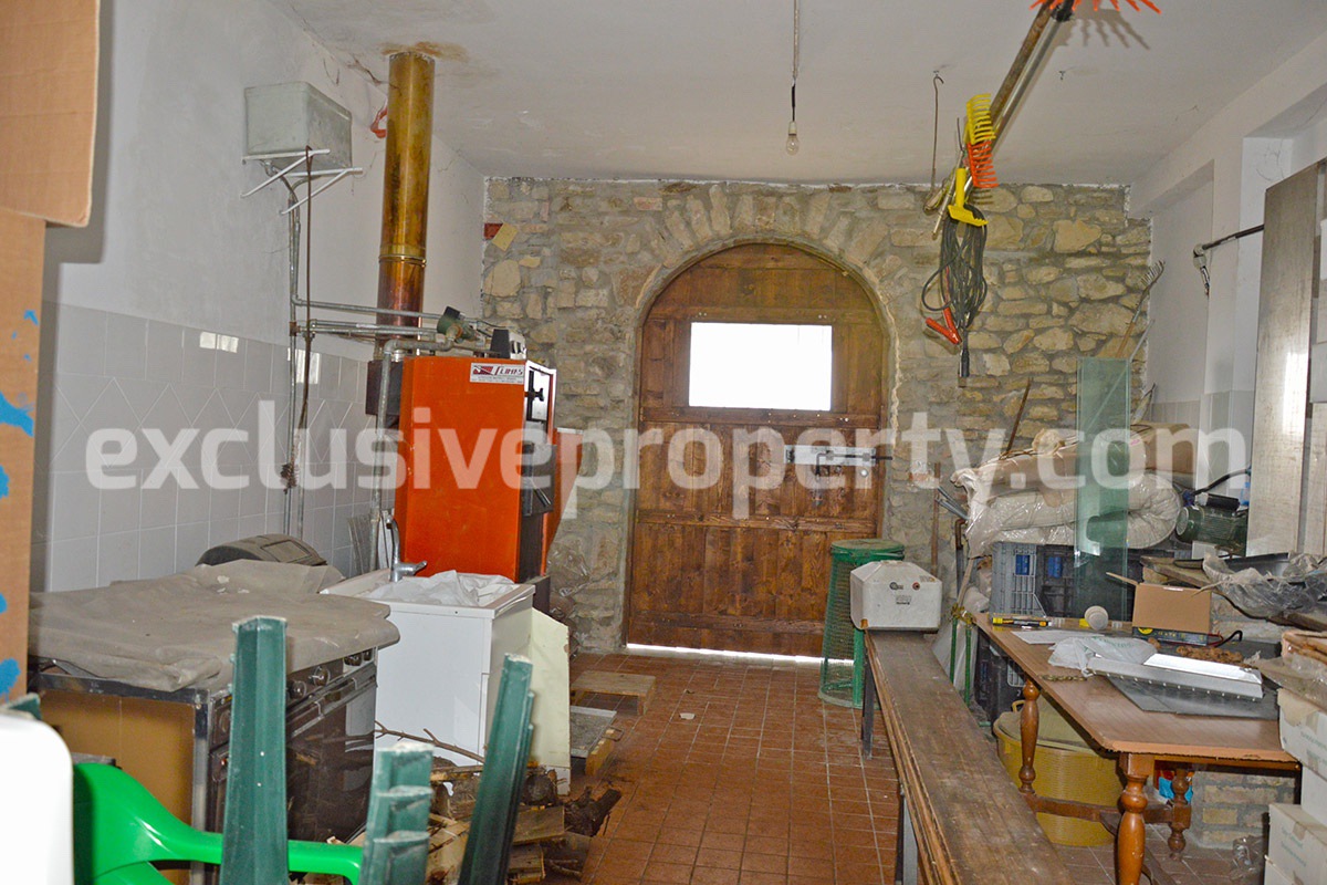 Big stone cottage with olive grove for sale in Cupello close to the sea 18