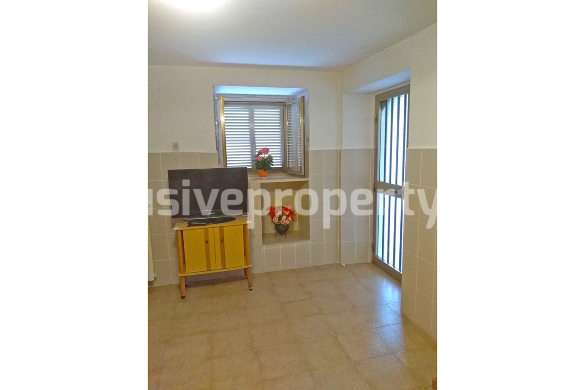 Town house ready to be habitable for sale in the Abruzzo - 20min from the sea