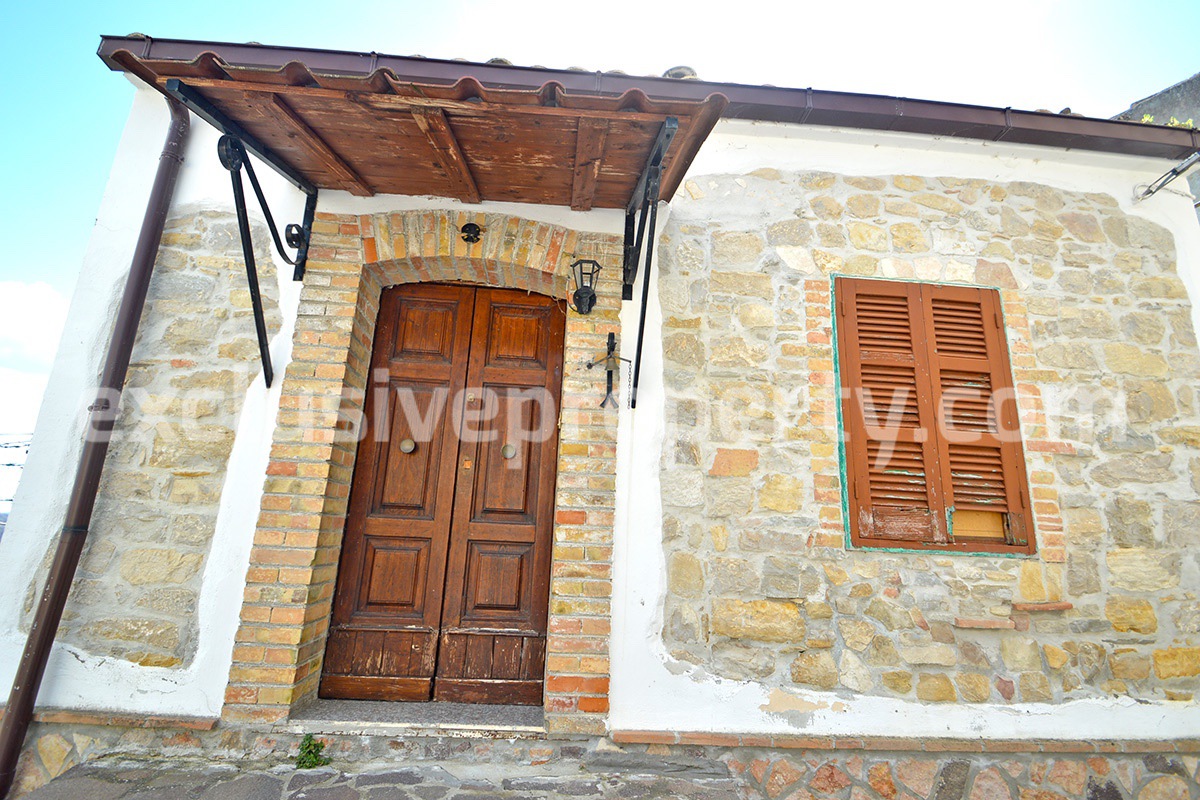 House with two bedrooms and garden for sale in Abruzzo - Fraine 4