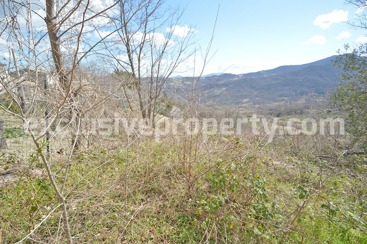 House with two bedrooms and garden for sale in Abruzzo - Fraine 20