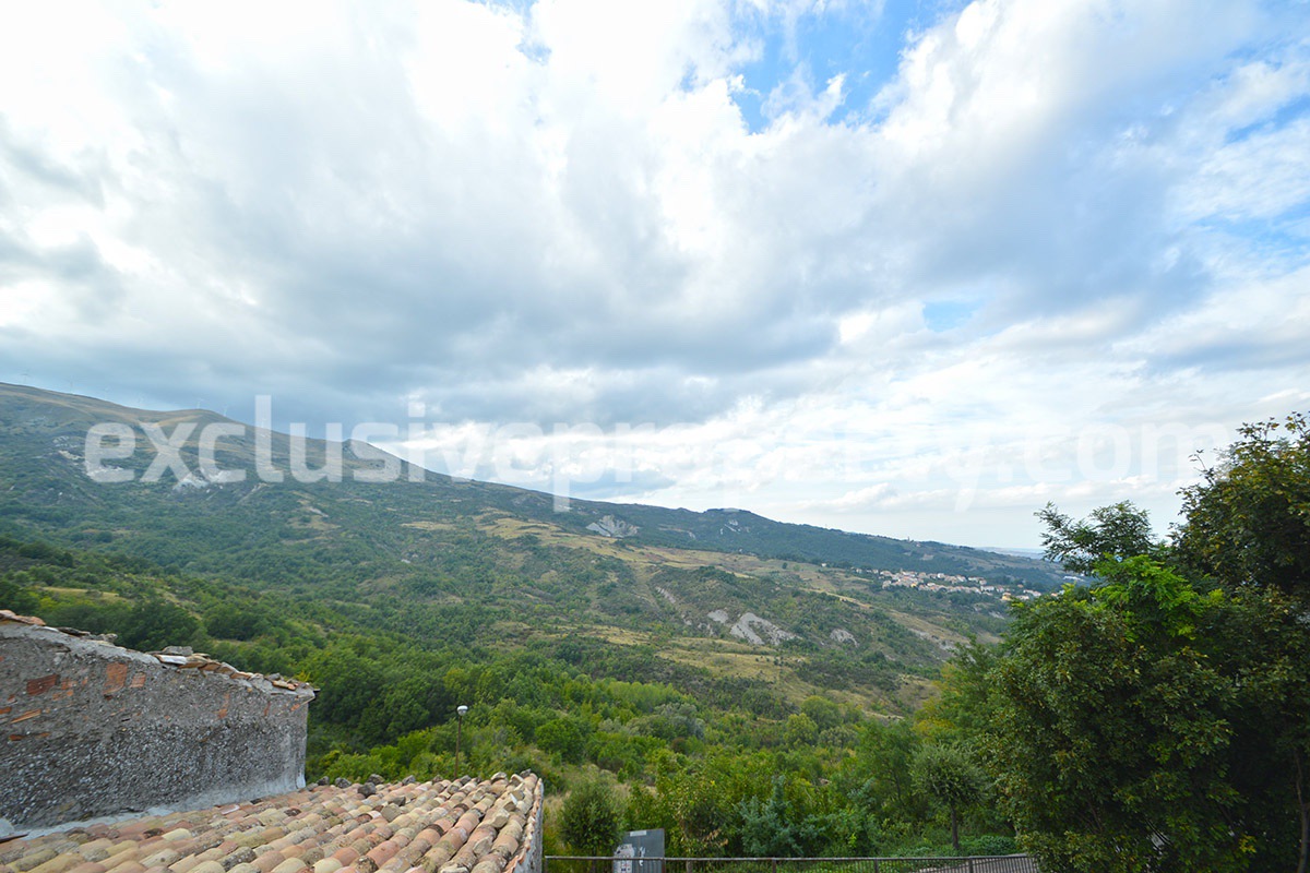 Ancient stone house with panoramic terrace for sale in Abruzzo 15