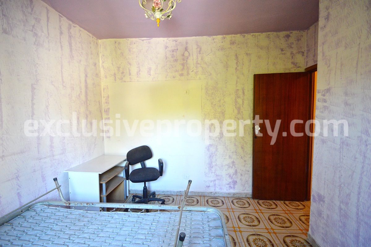 Town house with garage for sale in Casalanguida - Abruzzo
