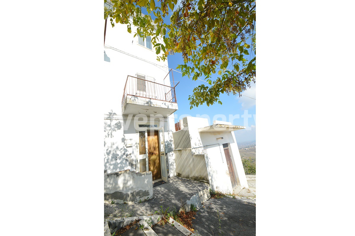 Cheap property a few km from the sea for sale in Italy - Abruzzo