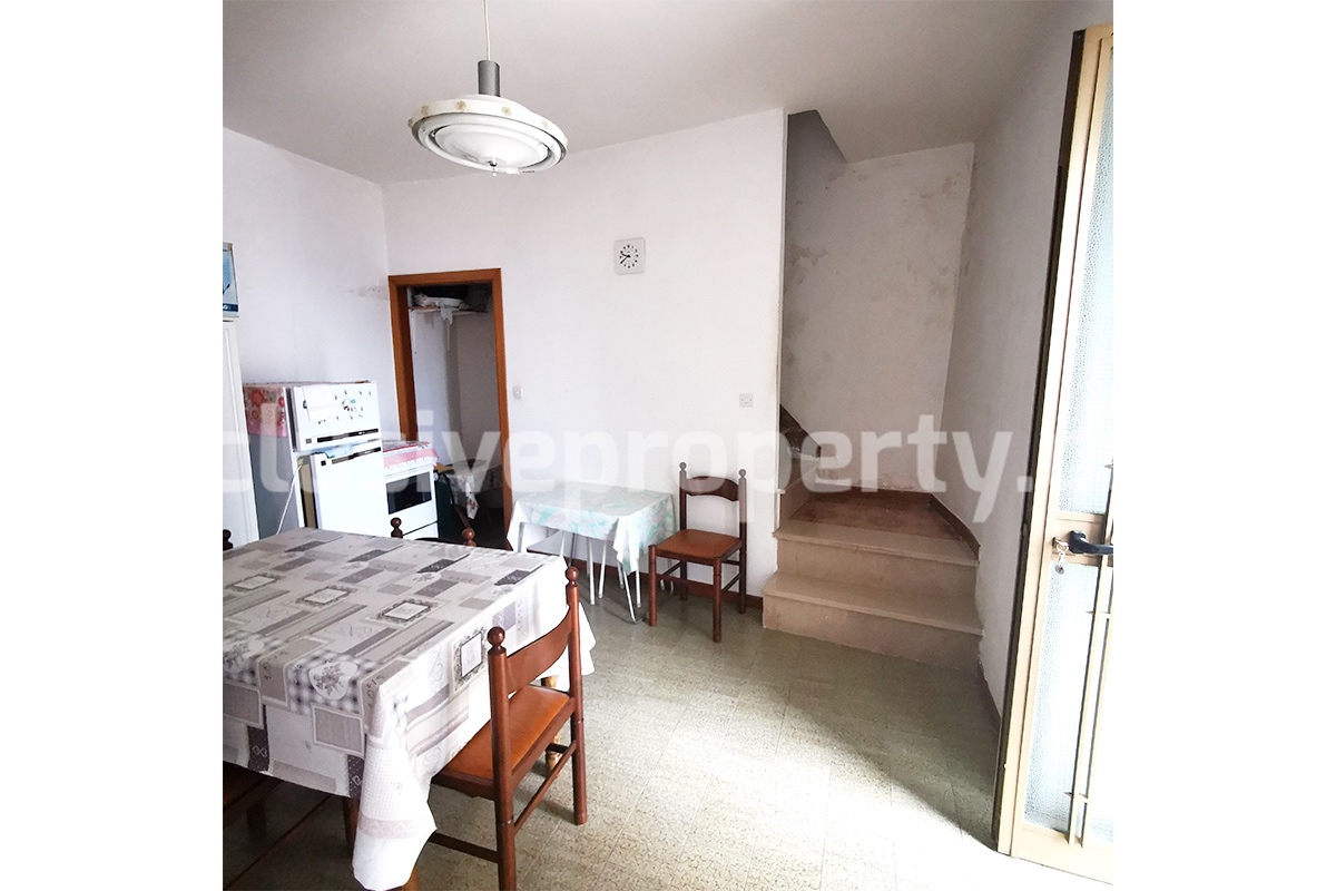 Cheap plastered but stone house for sale in Italy - Molise 4
