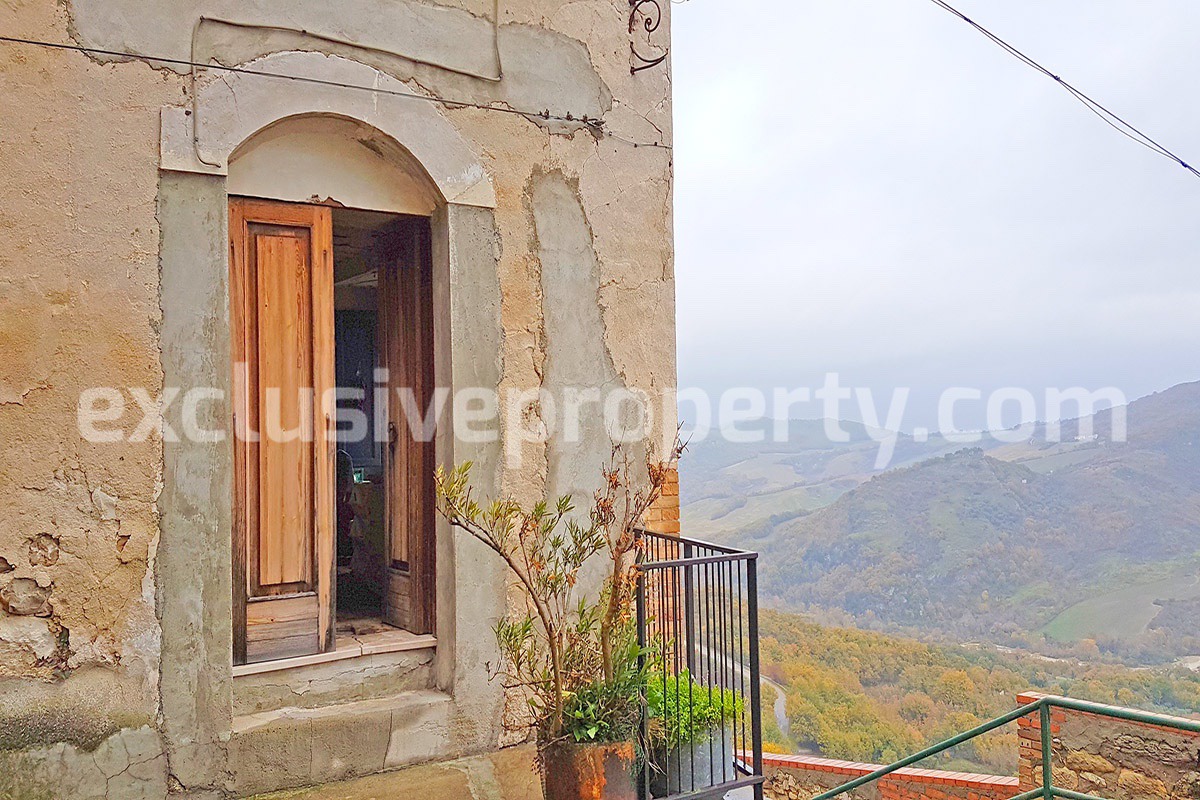 Ancient stone and brick house with panoramic views over the valley