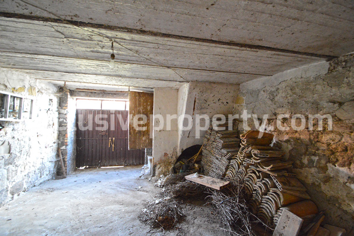Characteristic house with a view of the valley and the sea - for sale in Abruzzo 18