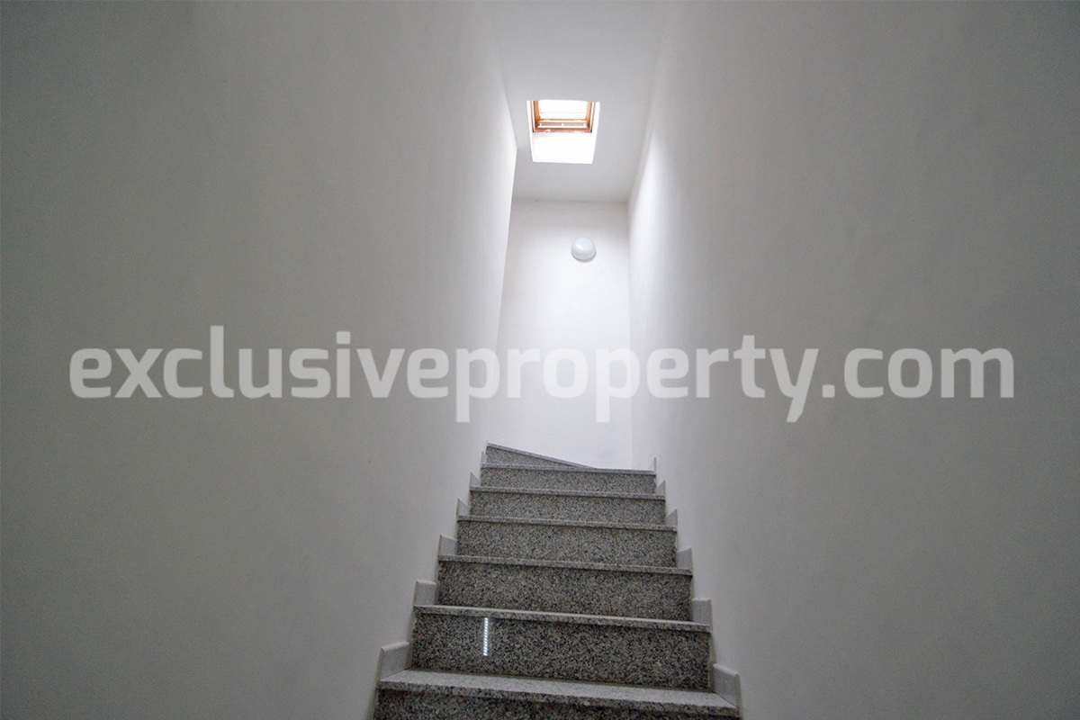 Town house with little terrace for sale in Lentella - Abruzzo - Italy