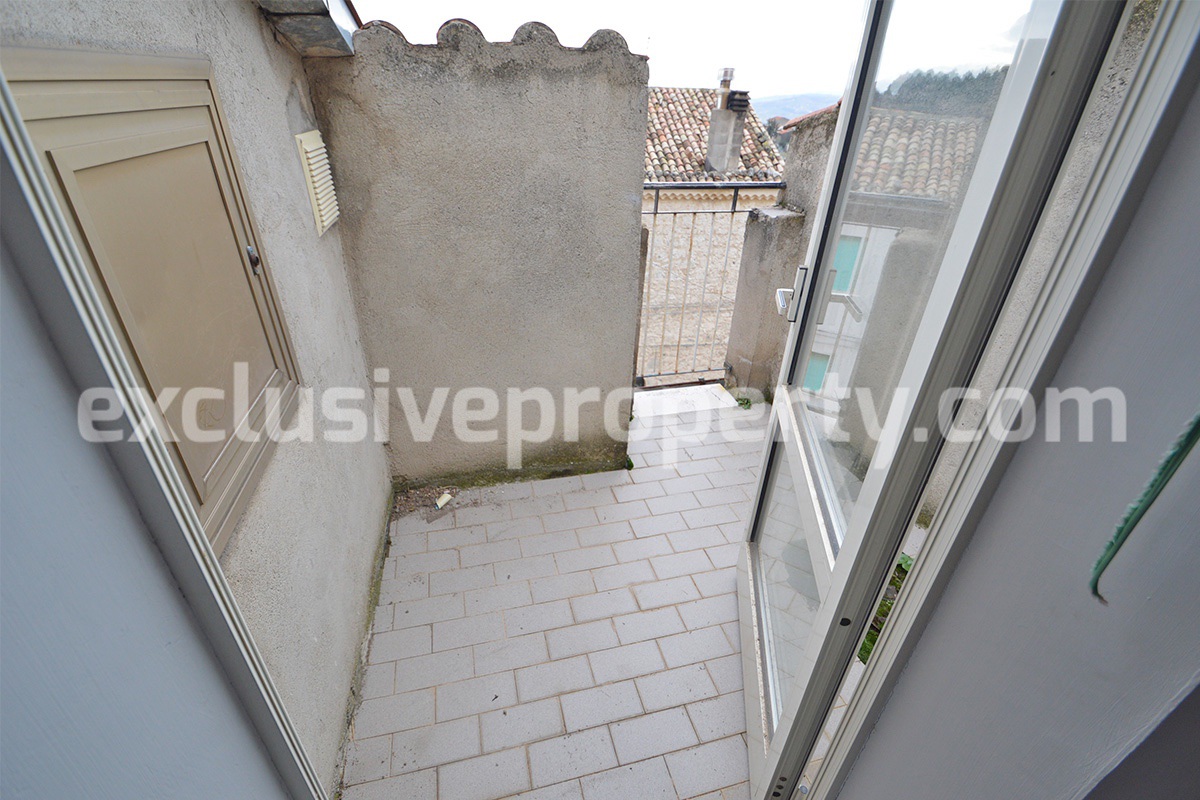 Town house with little terrace for sale in Lentella - Abruzzo - Italy