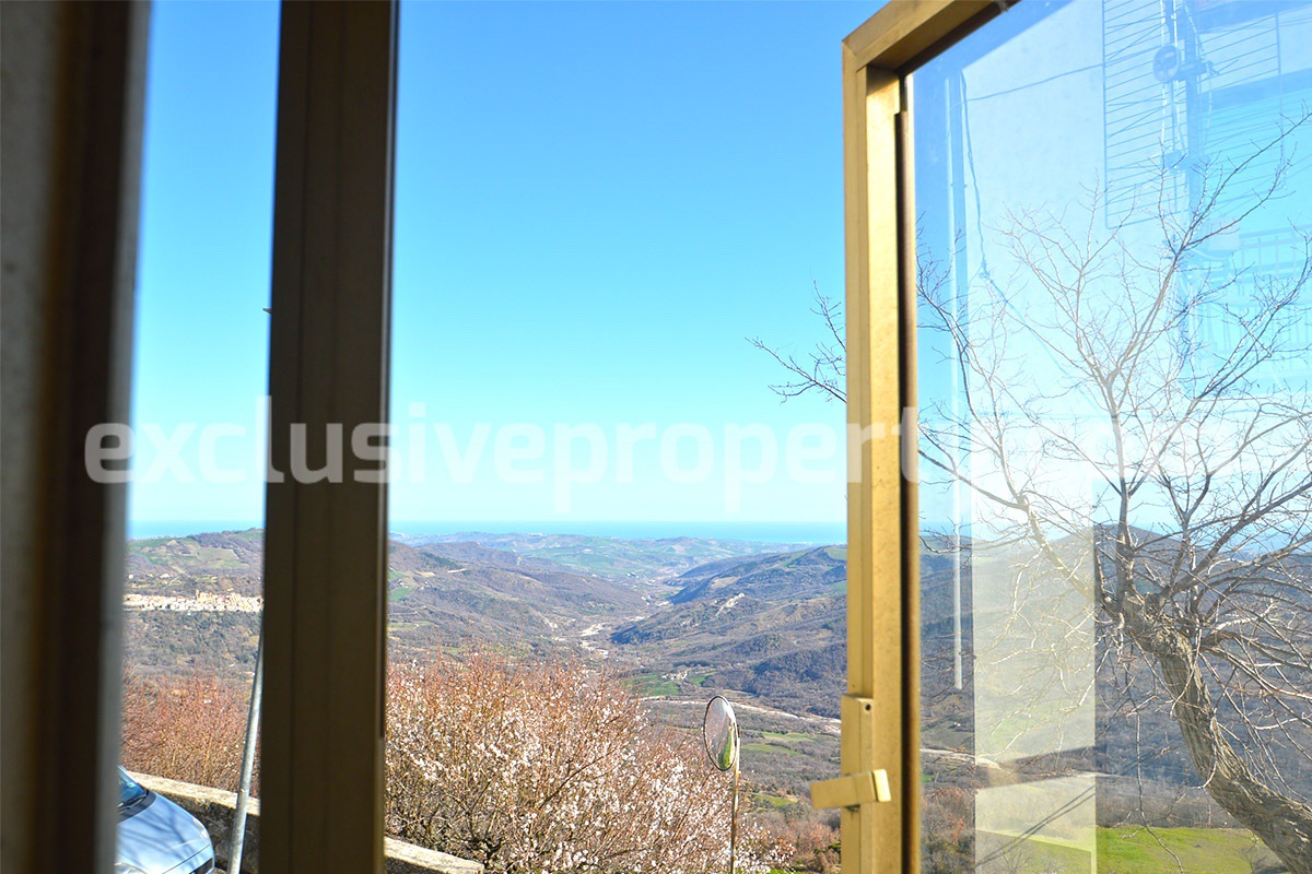 House for sale in Liscia - Abruzzo village of 700 in habitants 30 km from the sea 5