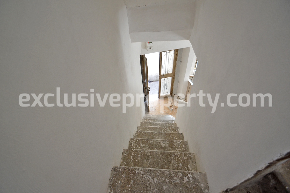 House for sale in Liscia - Abruzzo village of 700 in habitants 30 km from the sea 10