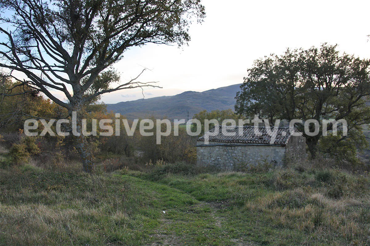 Stone country house for sale to rebuild in Abruzzo few km from the sea 4