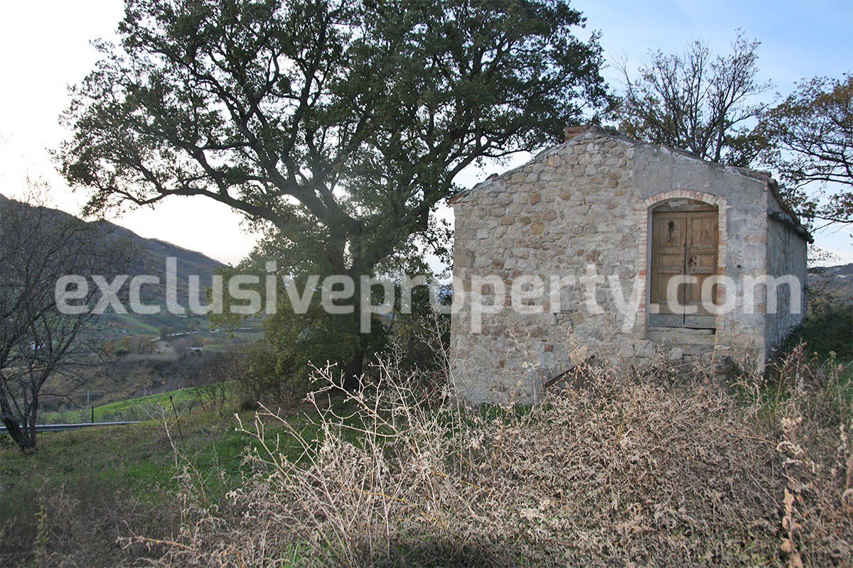 Stone country house for sale to rebuild in Abruzzo few km from the sea 2