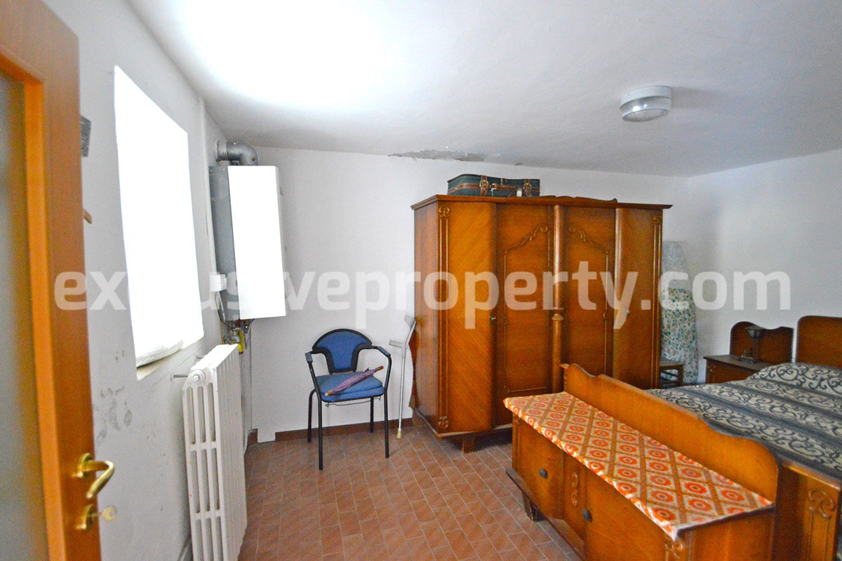 Habitable property with terrace garden and sea view for sale in Abruzzo 20