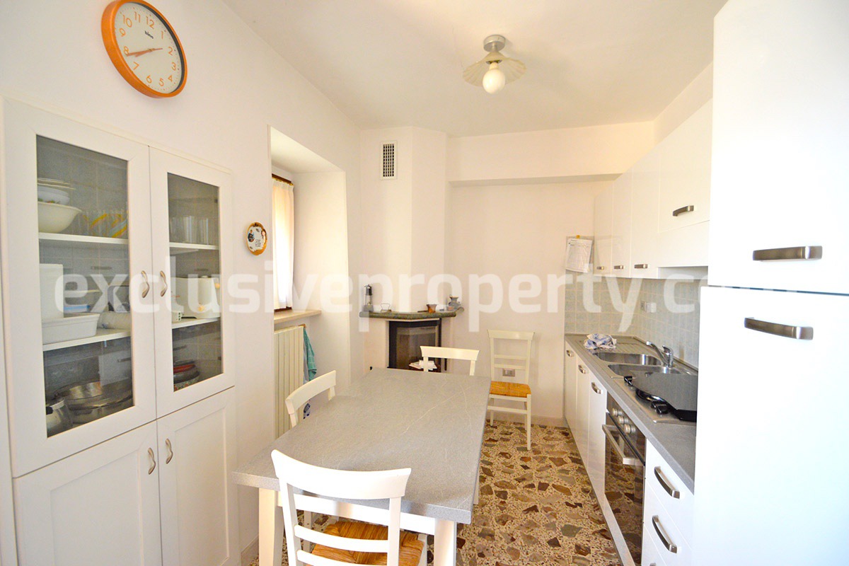 Habitable property with terrace garden and sea view for sale in Abruzzo 12