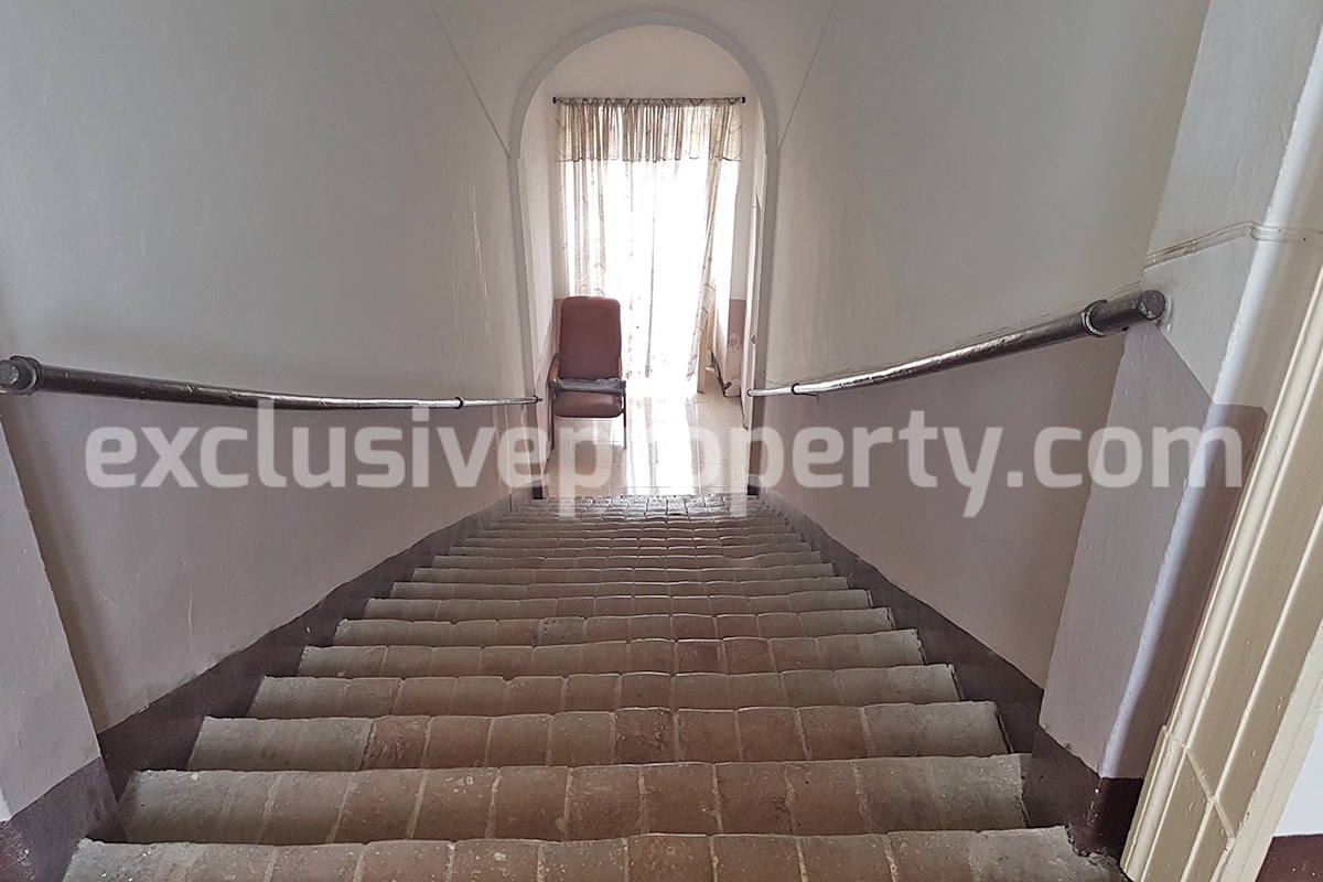 Ancient property for sale in Pollutri 7 km by the sea - Abruzzo - Italy