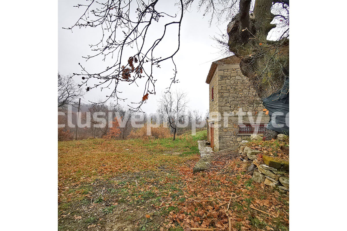 Stand alone stone house with land for sale in Abruzzo 3