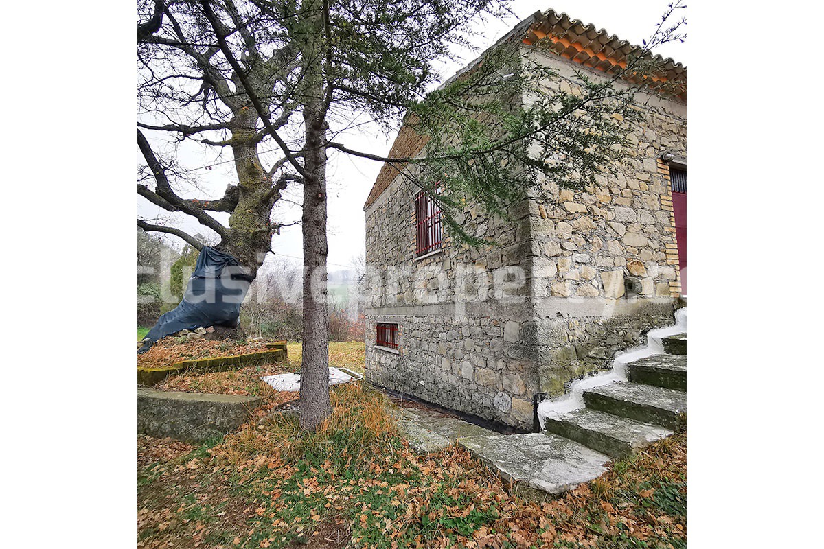 Stand alone stone house with land for sale in Abruzzo 6