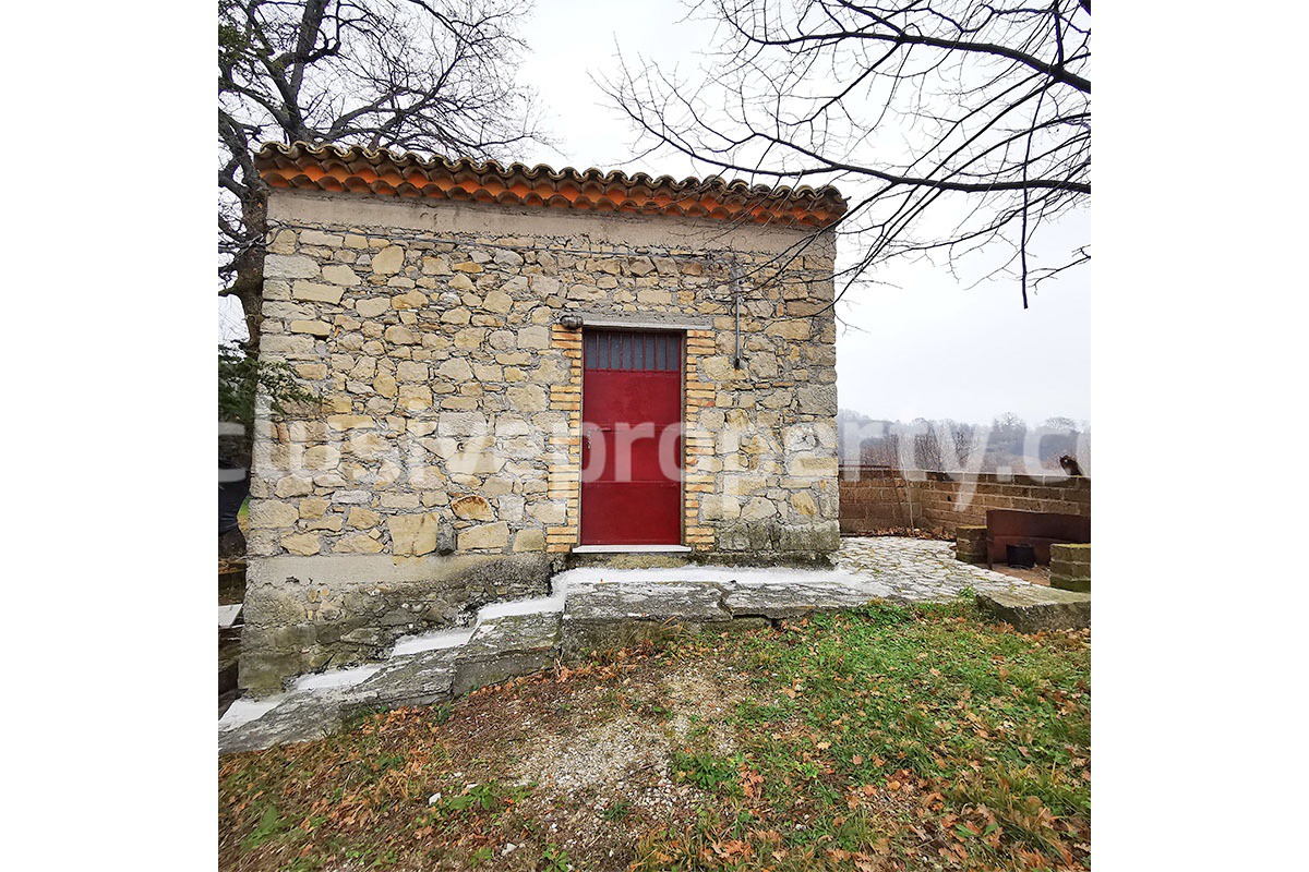 Stand alone stone house with land for sale in Abruzzo 7