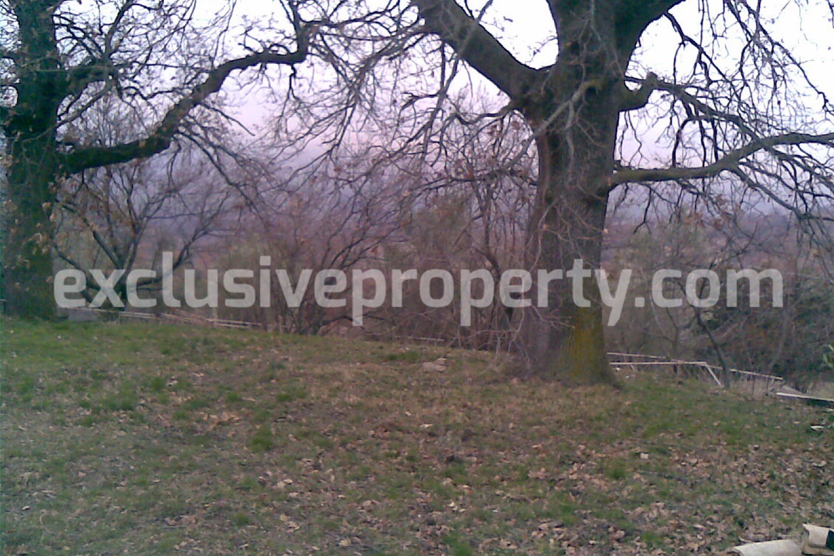 Semi-detached stone country house for sale in Abruzzo