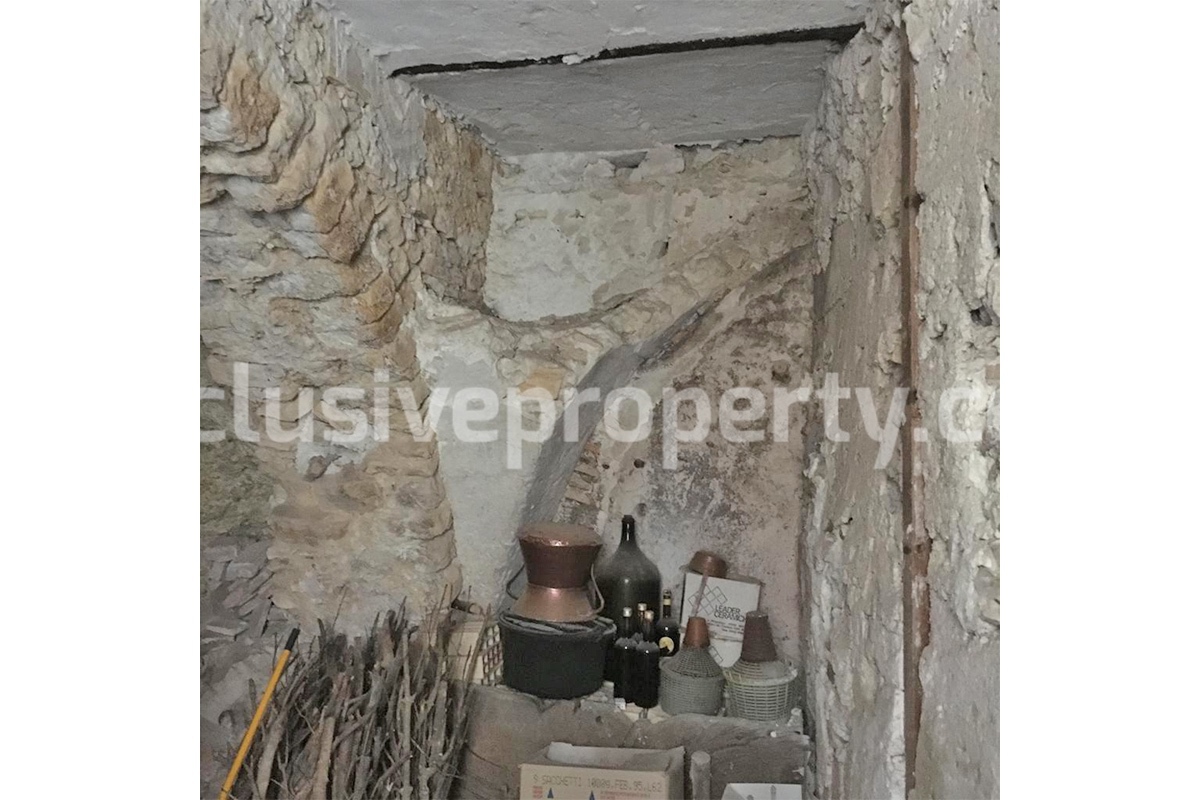 Village house with ancient stone cellar for sale in the Abruzzo region Italy 11