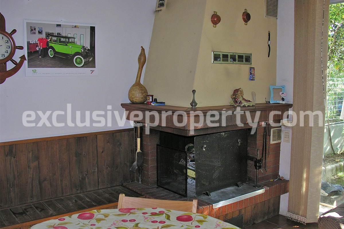 Three-storey town house with garden for sale in San Salvo 11