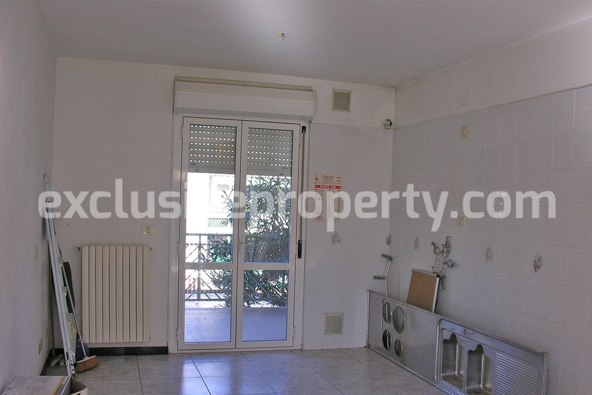 Three-storey town house with garden for sale in San Salvo 16