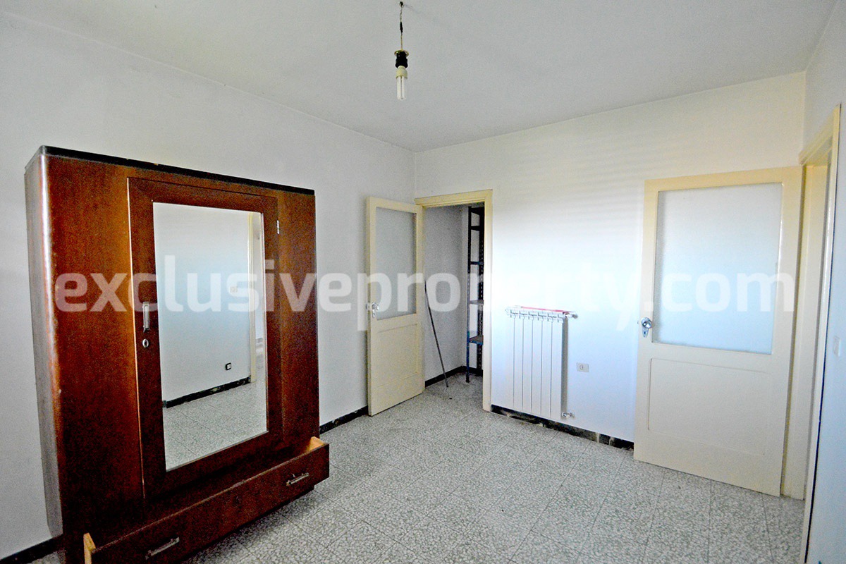 House with sea view for sale in Abruzzo 10