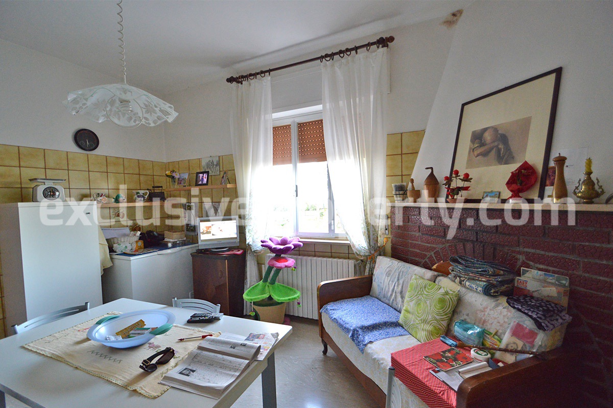Spacious country house habitable with olive trees for sale close the sea Abruzzo 7