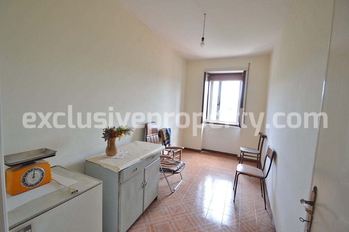 House in excellent condition renovated with garage and garden for sale in Agnone 8