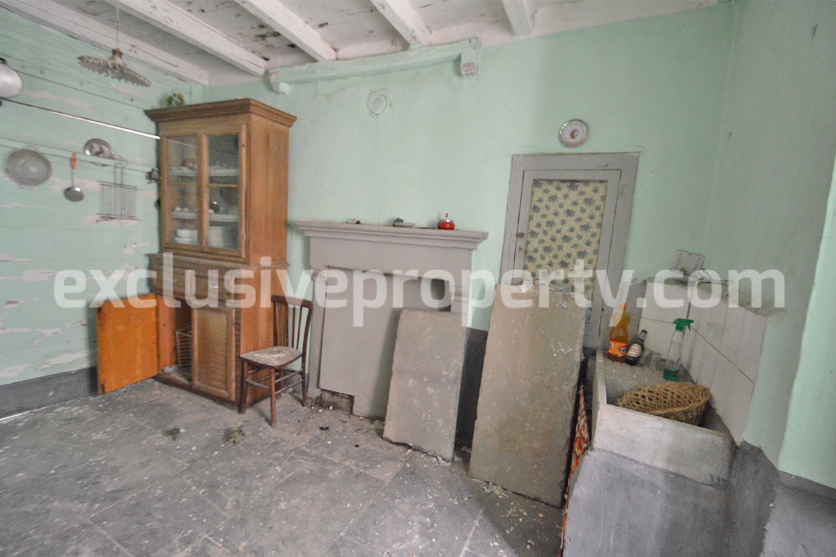 Stone house for sale in Agnone known for the manufacturing of bells Italy 8