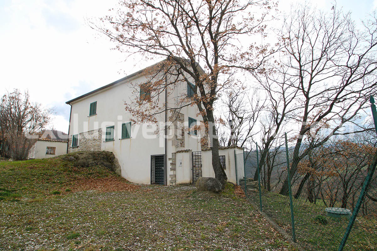 Habitable country house with land for pool for sale in Italy Region Molise 2