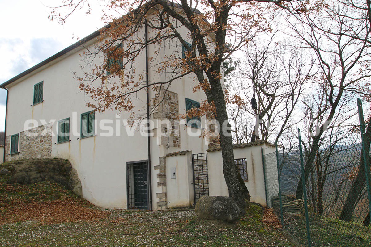 Habitable country house with land for pool for sale in Italy Region Molise 4