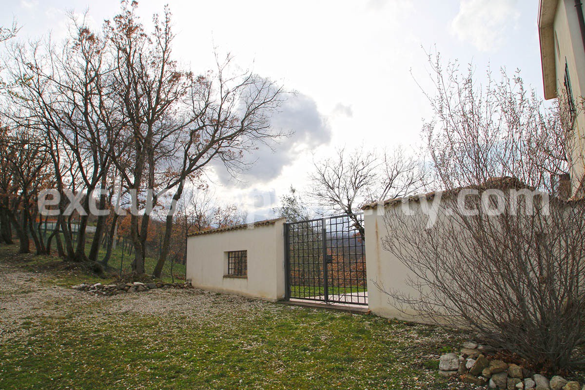 Habitable country house with land for pool for sale in Italy Region Molise