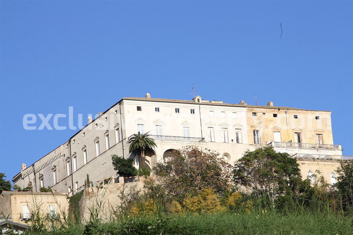 Portion apartment habitable of the Palazzo d Avalos for sale Vasto Abruzzo Italy 35