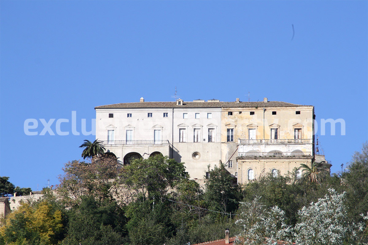 Portion apartment habitable of the Palazzo d Avalos for sale Vasto Abruzzo Italy 36