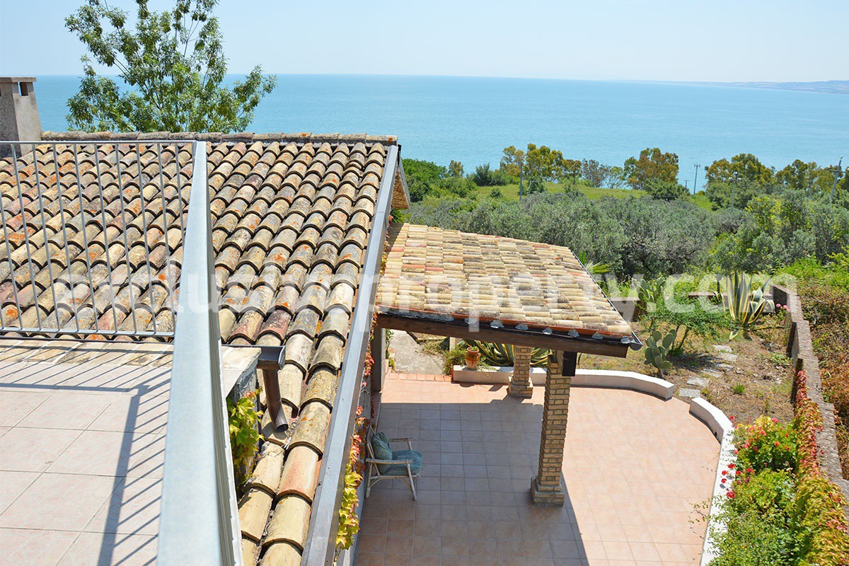 Luxury villa sea view for sale in Vasto Marina Chieti Abruzzo 2