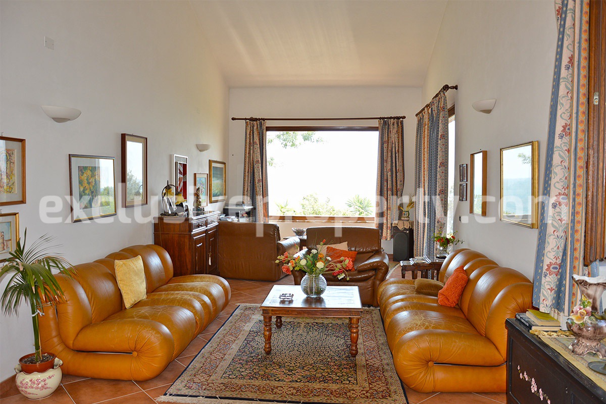 Luxury villa sea view for sale in Vasto Marina Chieti Abruzzo 12