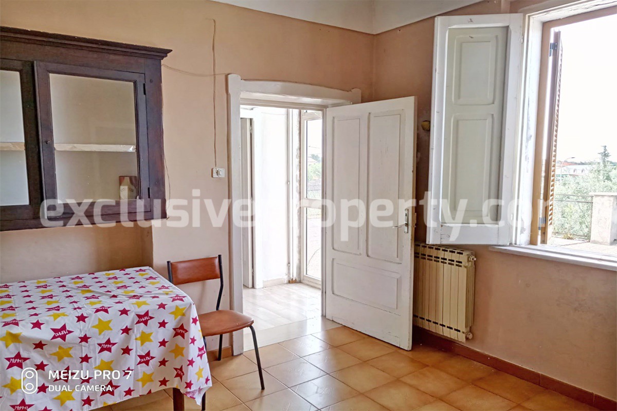 Property with large terrace and garden for sale just a few km from the sea 5