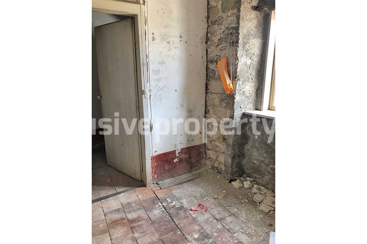 Stone house to be completely restored inside for sale in Civitacampomarano 16