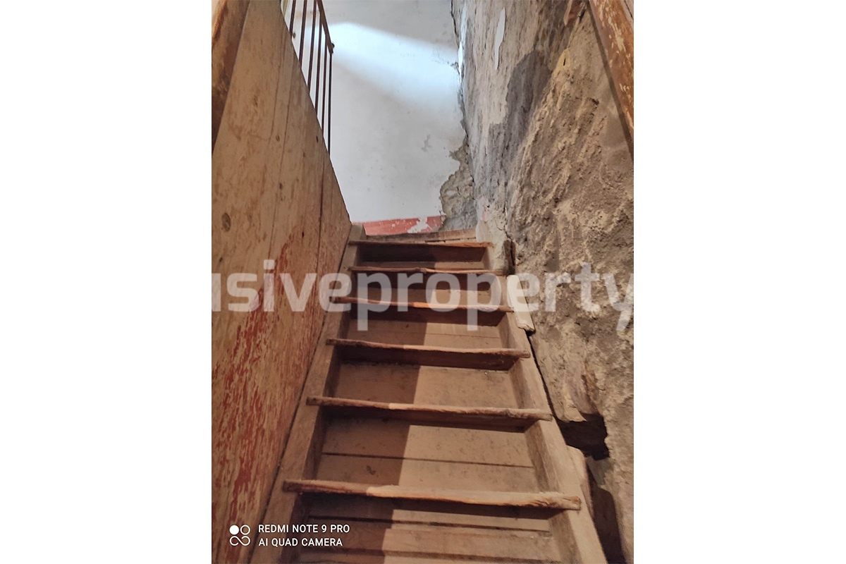 Stone house to be completely restored inside for sale in Civitacampomarano 14