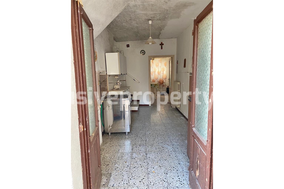 Beautiful town house with panoramic view for sale in San Buono 9